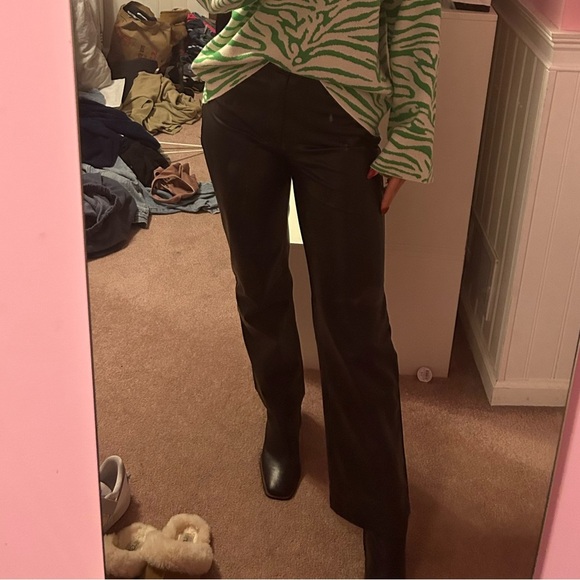 Abercrombie & Fitch Pants - Abercrombie & Fitch 90s Relaxed Leather Pant